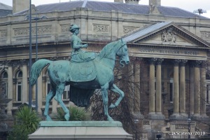 Victoria statue at St. George's Hall