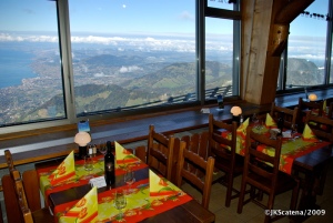 Restaurante panorâmico, com vista para Montreux