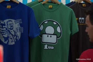 London: Portobello Market - T-Shirts